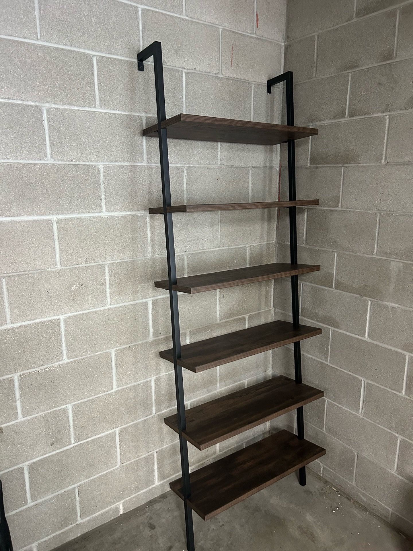 Shelf organizer