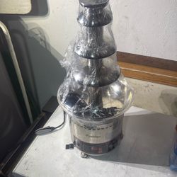Chocolate fountain