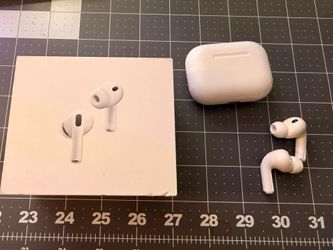 Mint condition AirPod Pro 3 (Newest Version)