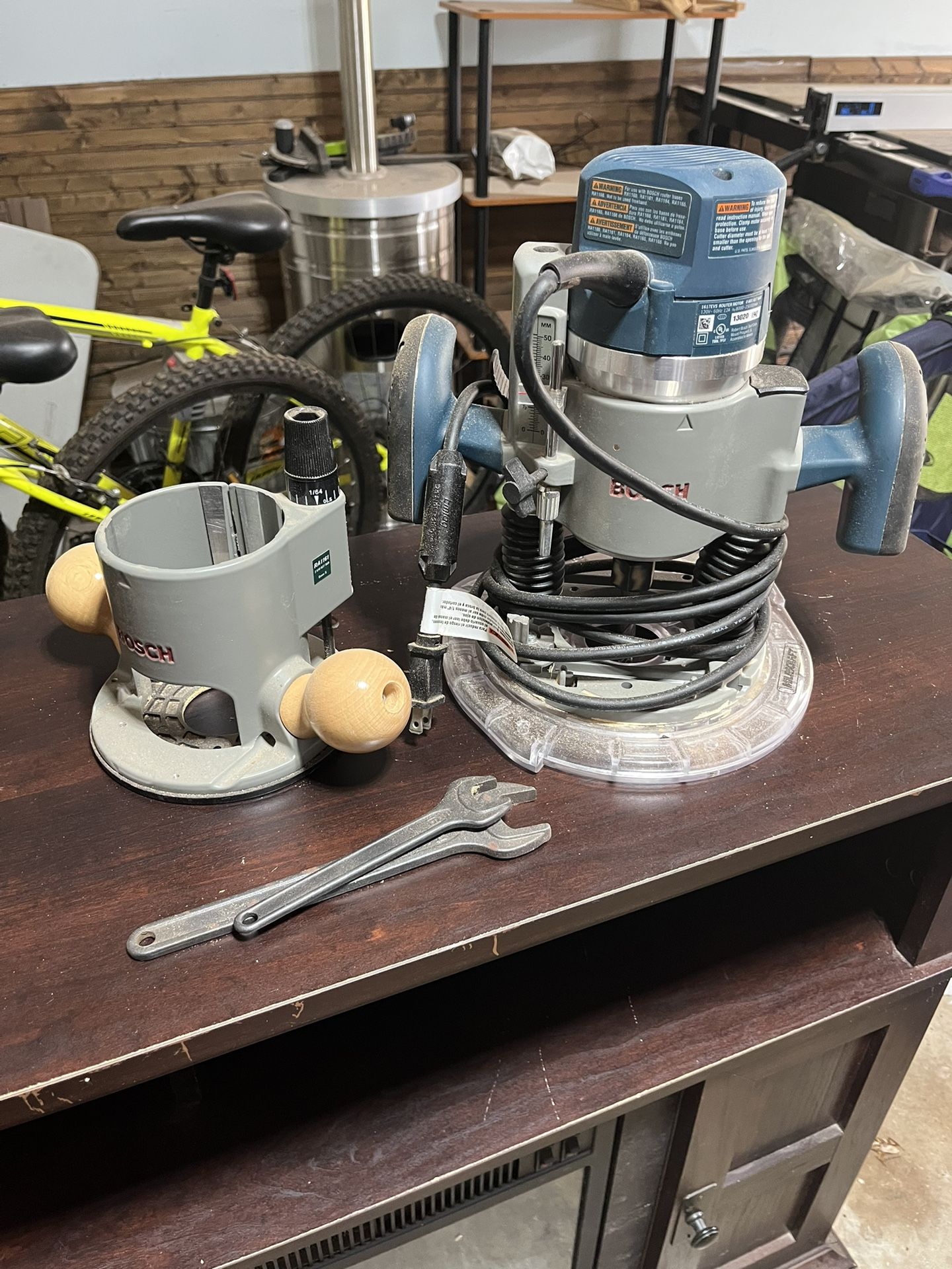 Bosch Plunge Router