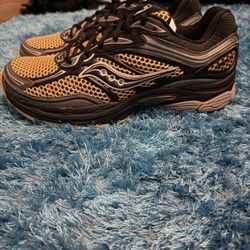 Saucony Pro Grid Omni 9 Carbon Gold