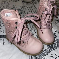 Girl Boots 