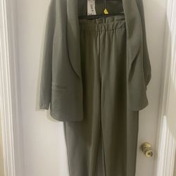 Woman’s Jacket And Pant (L) New (olive)