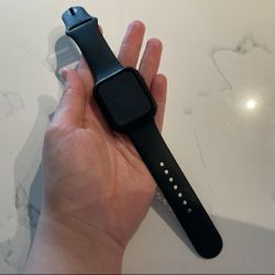 APPLE WATCH SERIES 5 40MM UNLOCKED NEW IN BOX $1 DOWN TODAY REST IN PAYMENTS.NO CREDIT CHECK 