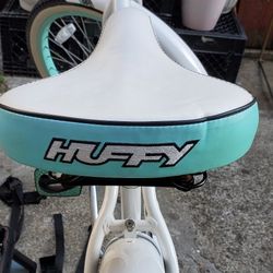 BIKE AND RACK. HUFFY. 