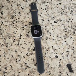 Apple Watch Series 8 45mm GPS + Cellular Silver - Excellent Condition