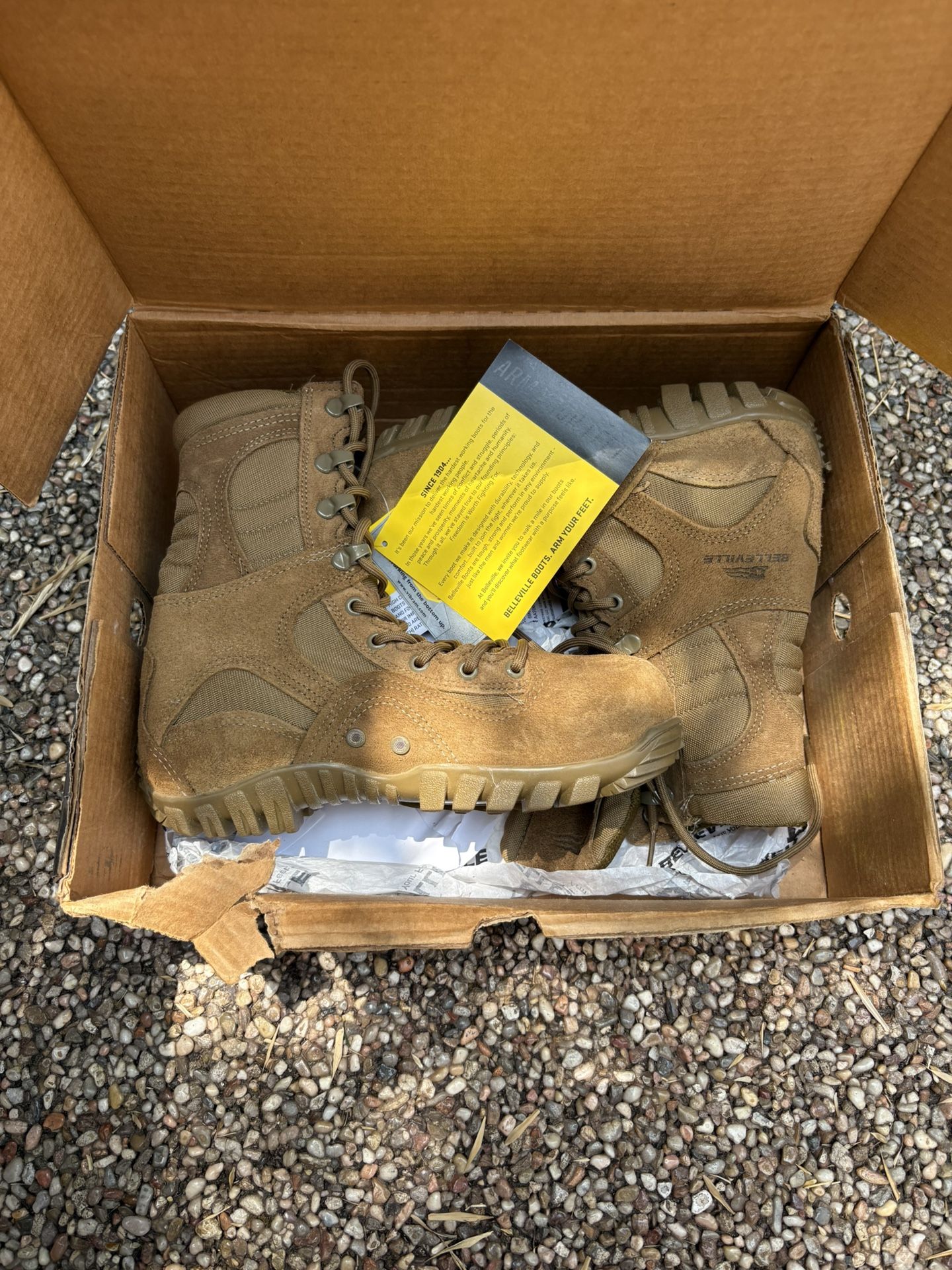 Military Boots Belleville Men’s 5.5 Size Coyote US Navy Cert HW ST Assault Steel Toed