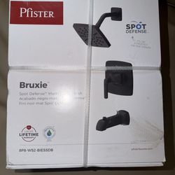 Pfister Bruxie 1-Handle 1-Spray Tub and Shower Faucet 1.8 GPM in Spot Defense Matte Black