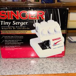 Singer Sewing Machine 