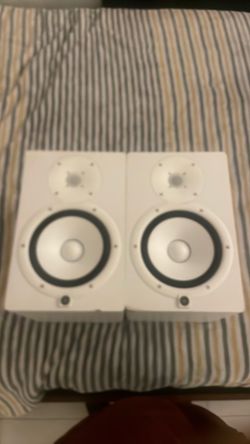 Yamaha HS8 Speakers (Pair)