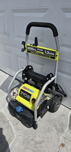 RYOBI PRESSURE WASHER 2000 PSI 1.2 GPM