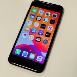 IPhone 7   128GB Fully unlocked 