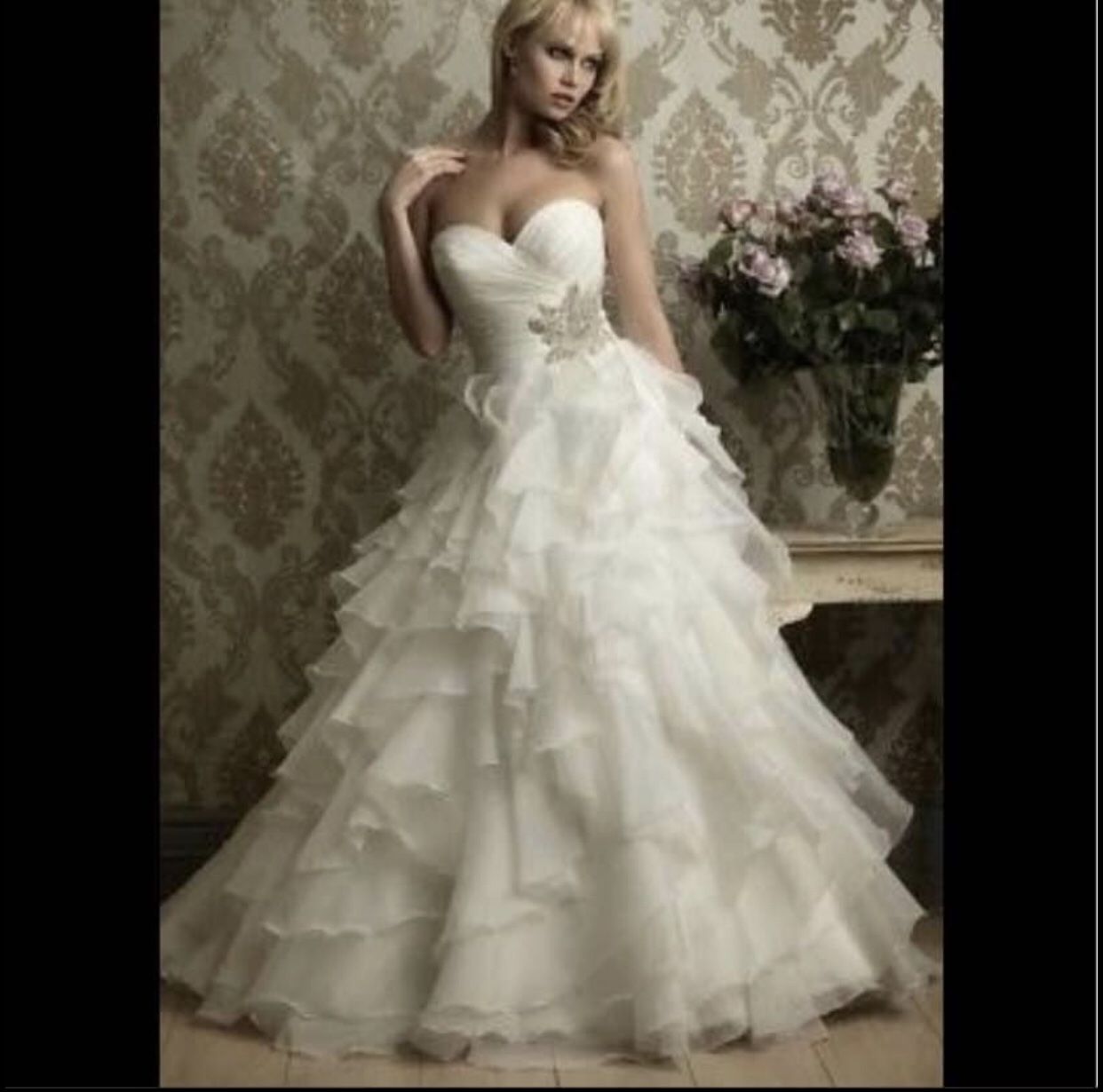 14 Wedding Dresses Left $399-499 Brand New