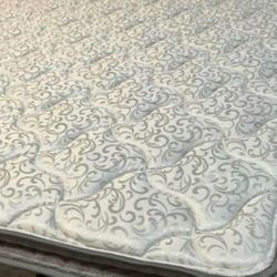 King Mattress, Take it with $40 down! Awesome Deal!