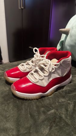 Jordan 11 Cherry