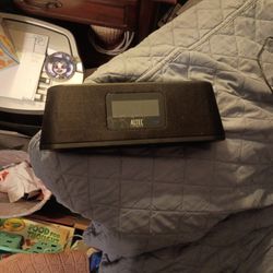 I Pod Radio Docking Station