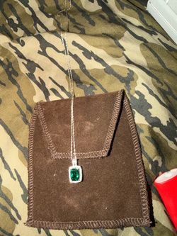 Emerald sterling silver necklace