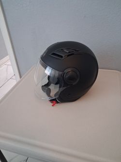 Open face motorcycle helmet