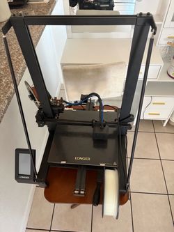 Longer 3-D printer in perfect working condition