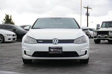 2016 Volkswagen e-Golf Thumbnail