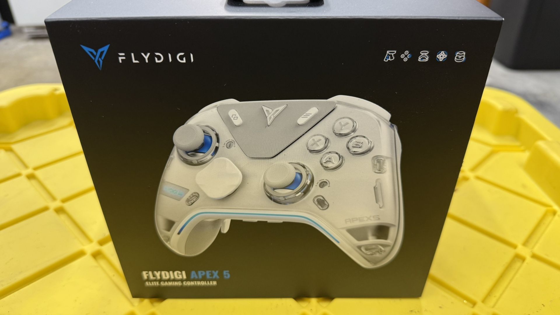 Flydigi Apex 5 Controller