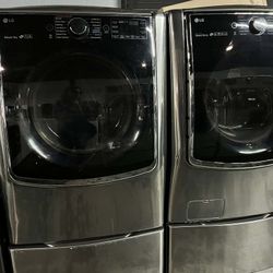 LG Washer 5.2 cu. Ft. And Dryer 7.4 Ultra Large Capacity With Pedestals and Warranty.
