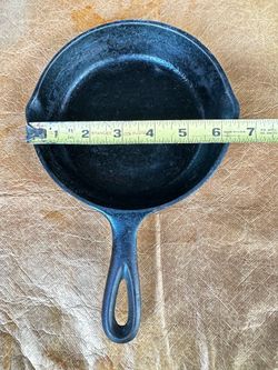 Vintage Lodge Cast Iron Skillet SK 3