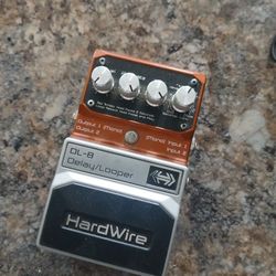 Looper / Delay Pedals