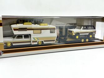 (RARE CHASE) M2 1:64 Scale Hauler Set - 1975 Chevrolet Cheyenne Super 30 (Camper RV) & 1974 Chevrolet K5 Blazer