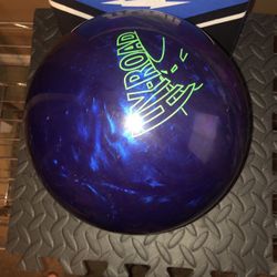 STORM HYROAD PEARL BOWLING BALL