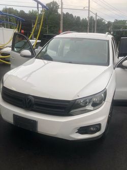 Volkswagen Tiguan SUV White