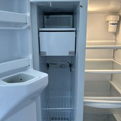 Free Fridge- It Works- Pick Up At Lemon Grove 