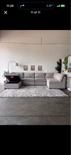 Modular sectional couch