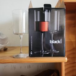 Black Series Wine Glasses