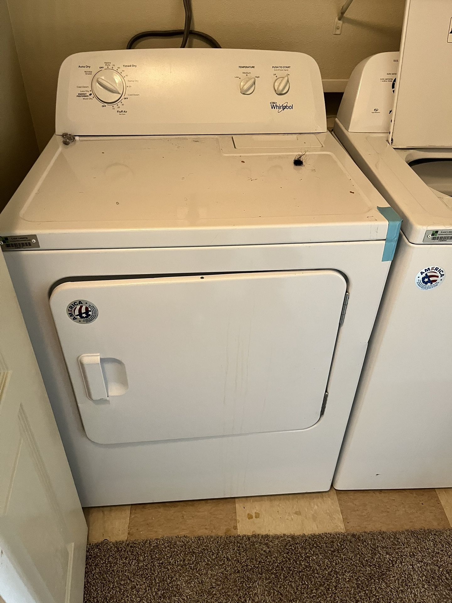 Whirlpool Washer And Dyer Like New 