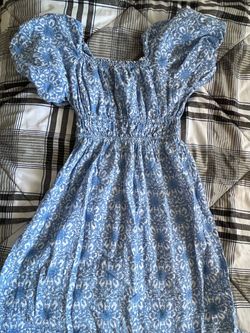 Blue/white Floral dress, Size(M)