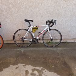 MOTOBECANE FULL CARBON ROAD BIKE With Cat Eye Velo 7