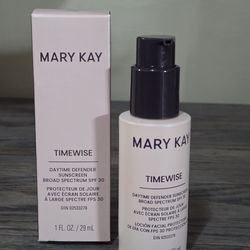 Mary Kay TimeWise Daytime Defender Sunscreen Broad Spectrum  SPF 30 EXP 03/2027