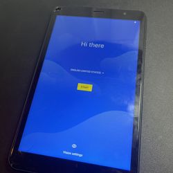 Sky Devices Skypad 8 Tablet – Cracked Screen – Works Excellent – For Parts/Repair