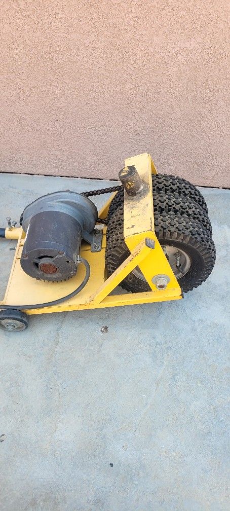 Rv Trailer Mechanical dolly For Towing. 