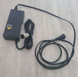 4-pin charger for Journey Zoomer battary of Electric Mobility Chair