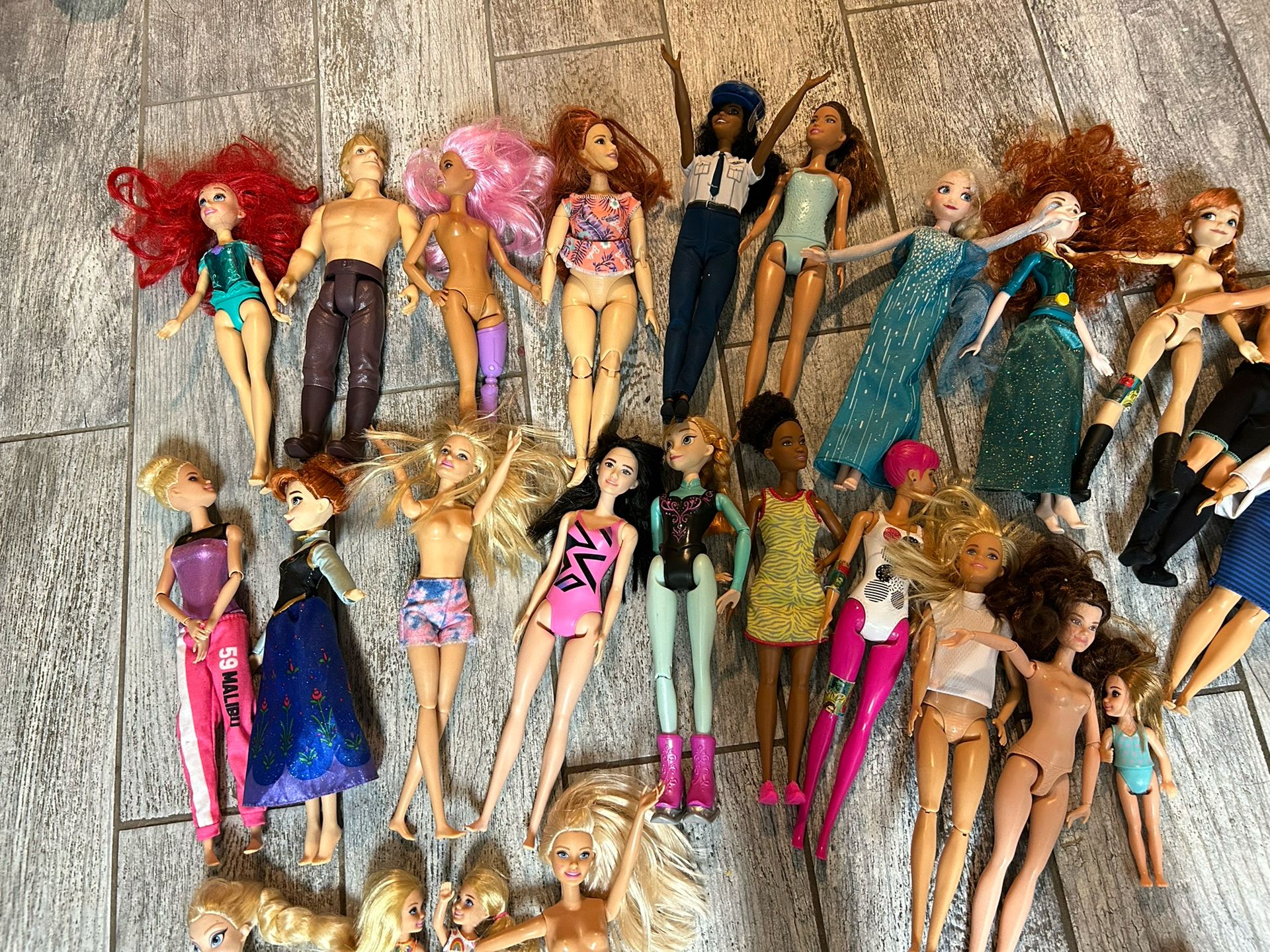 Barbie Dolls ! 