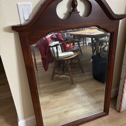 Vintage Federal Style Mahogany Wall Mirror - Broken Arch