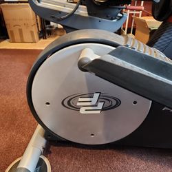 Pro-Form Elliptical 15.5 s