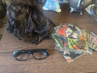 Wig Tatts and Glasses accessories for Halloween