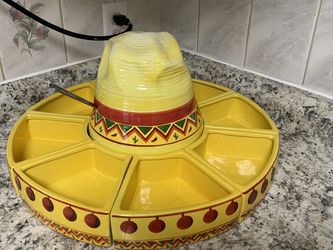 Sombrero Rice/Soup Bowl with Cover & "8"Serving bowls