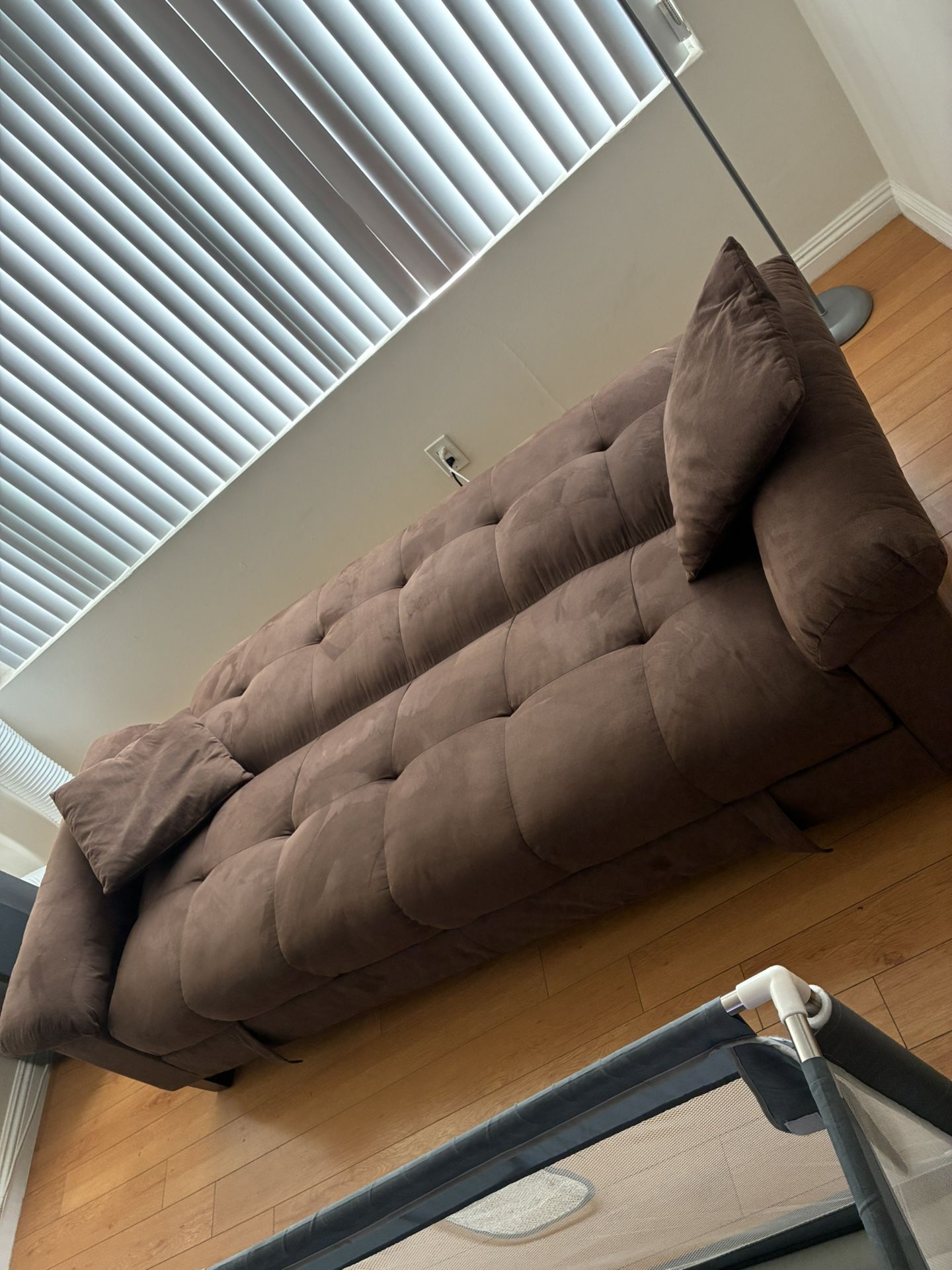 Sleeper Couch Futon