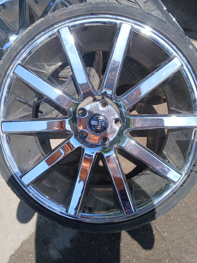 22 Inch DUB Wheels