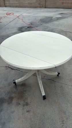 Solid wood round table