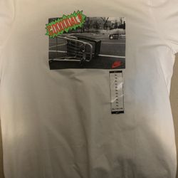 Youth Nike Shirt Size Xl